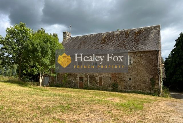 Thumbnail Farmhouse for sale in Cuves, Basse-Normandie, 50670, France