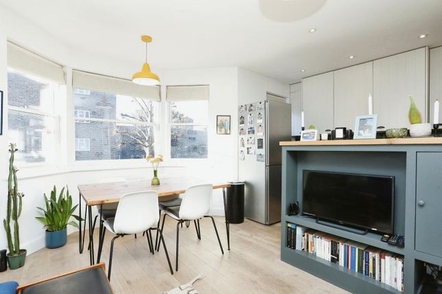 Thumbnail Flat for sale in Crawford Road, London