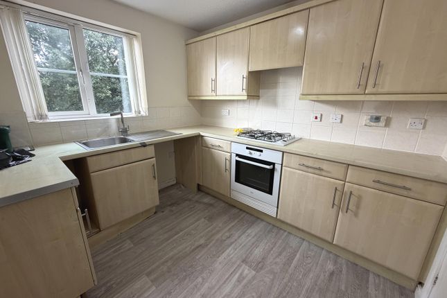 49, CAERPHILLY photo 5