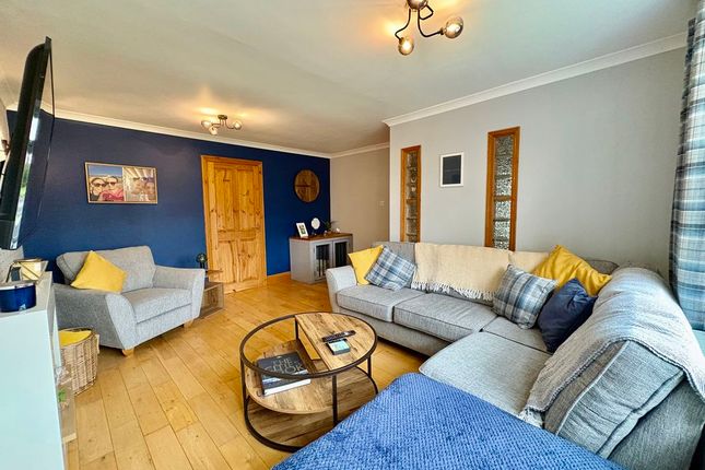 8, Wenlock Drive, Newport photo 3