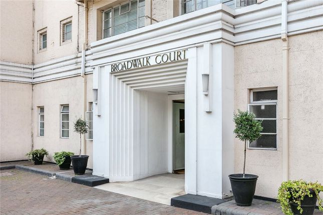 Studio flat on 20 Broadwalk Court, 79, Palace Gardens Terrace, London, £305,000