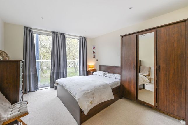 Edgemere House, E14, Limehouse photo 2
