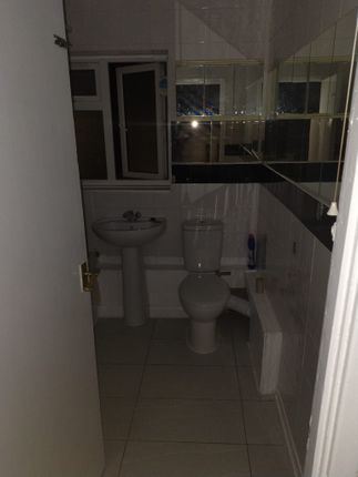 Rose Lane, Chadwell Heath photo 3
