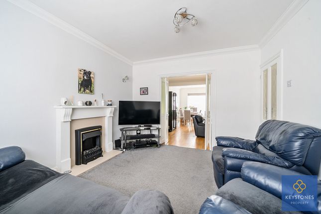 Thumbnail Terraced house for sale in Mowbrays Road, Collier Row