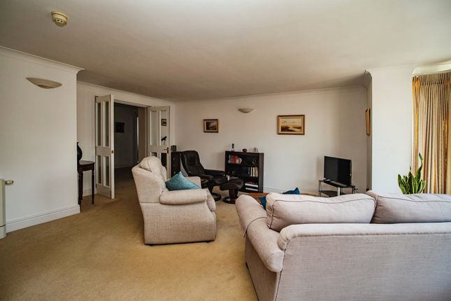 23, Chesil Place, Dorchester photo 3