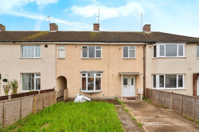 Thumbnail Terraced house for sale in Churchill Drive, Newark