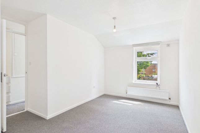 10, Mow Bray Close, Rednal photo 5