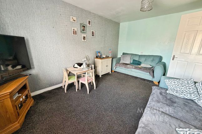 9, Clos Nanteos, Cardiff photo 3