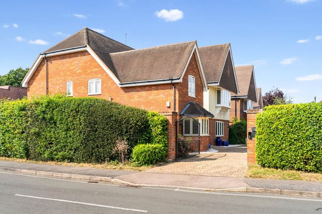 Thumbnail Detached house to rent in Caledon Road, Beaconsfield