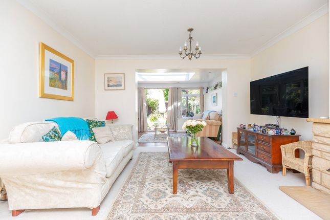 7 Briar Close, Gillingham photo 4