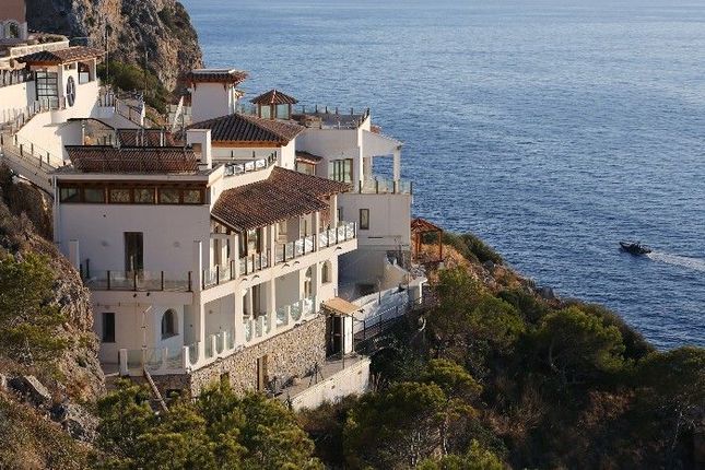 Thumbnail Villa for sale in Andratx, Mallorca, Balearic Islands, Spain