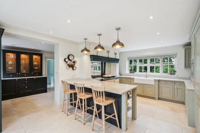 Foxwood House,, Layters Green Lane, Gerrards Cross photo 3