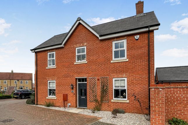 Thumbnail Detached house for sale in Fisher Mead, Biggleswade
