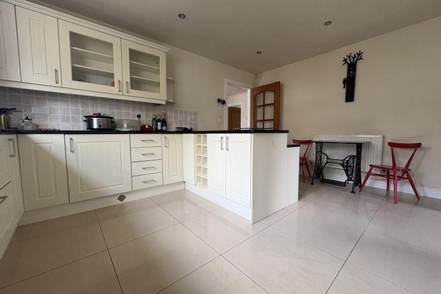 19B, Durleigh Road, Bridgwater photo 2