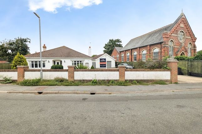 7 Sign Post Cottage, Chapel Road, Tetney photo 2
