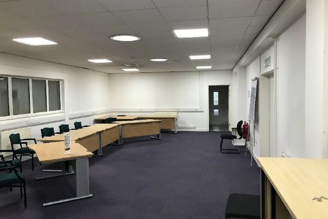 Office to let in Various Office/Storage Western International Mkt, Hayes Road, Southall