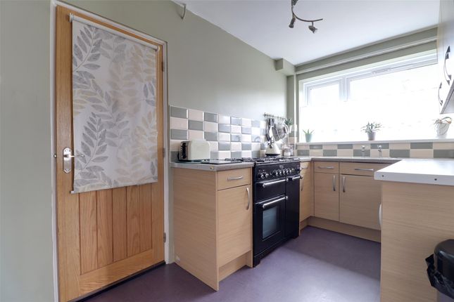 14 Field Close, Braunton Devon, Devon photo 4