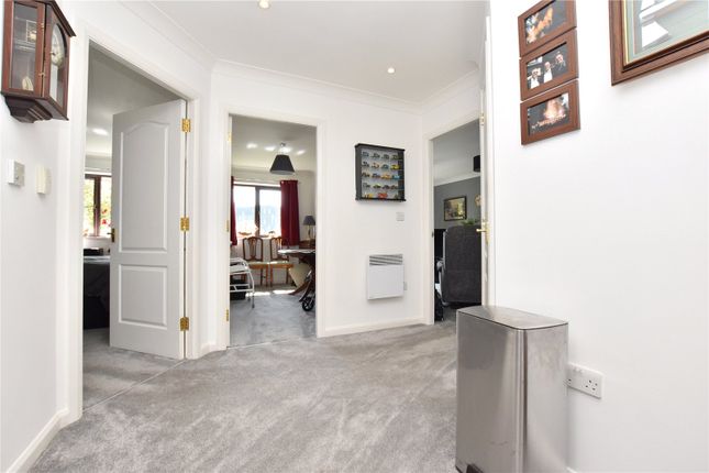 Apartment 21, Oakford Court,, Newshaw Lane, Glossop photo 2