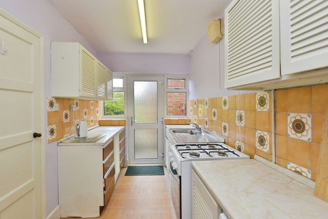 3, Hortonsfield Road, Towcester photo 4