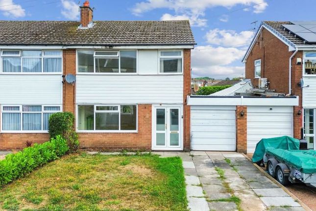 3-bed semi-detached on 7, Canaan, Leigh, £180,000