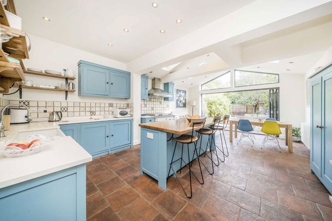 114, Percy Road, Hampton photo 3