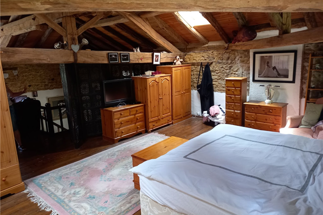 Detached house for sale in Roumazieres-Loubert, Charente, Nouvelle-Aquitaine, France