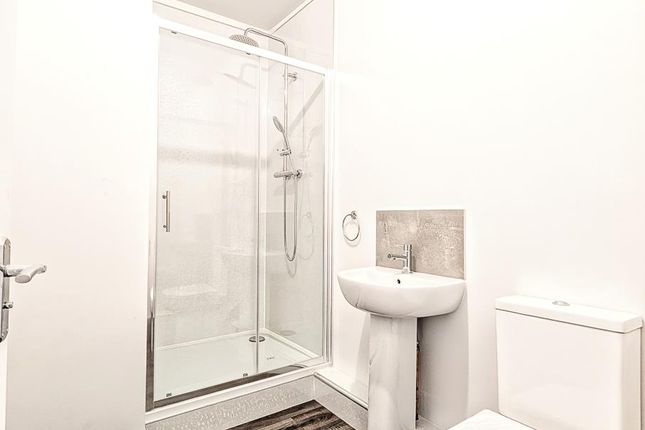 Room 3, 51A, Main Street, Nottingham photo 5
