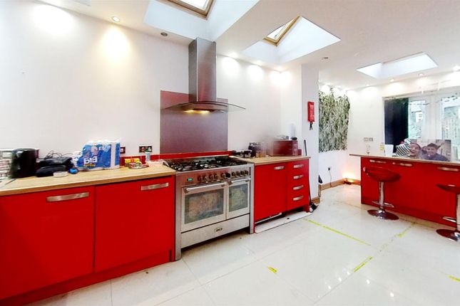 305-Heeley-Road-Kitc