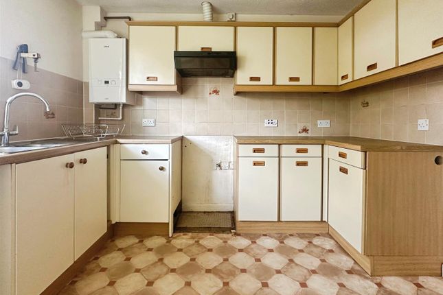 11, Glenfor, Abergele photo 3
