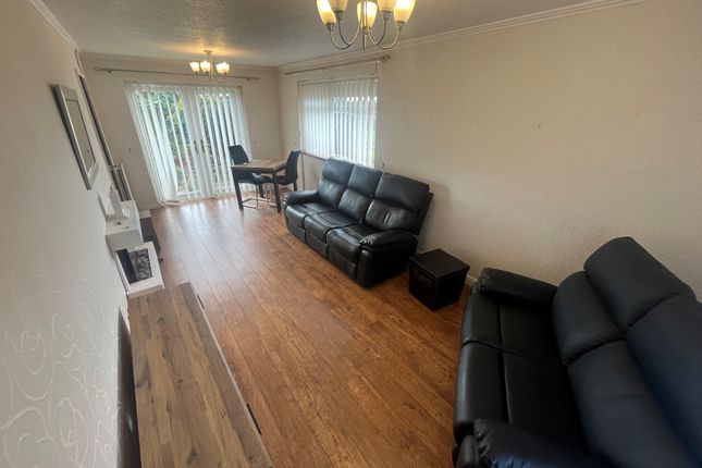 Cwmbran photo 3
