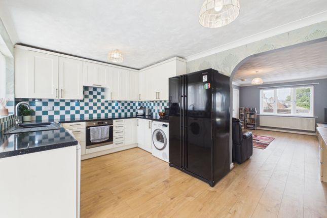 7, Thompson Street, Wigan photo 3