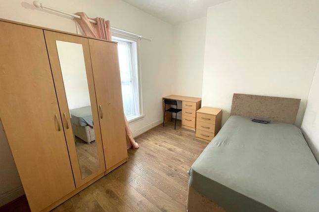 870, Birmingham photo 3