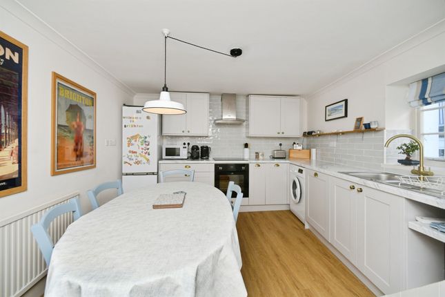 Maisonette, 32, Rock Grove, Brighton photo 3