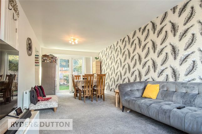 27, Southgate Road, Oldham photo 3