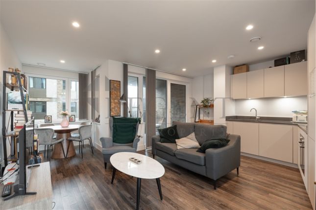 Flat to rent in Fusion Apartments, Moulding Lane