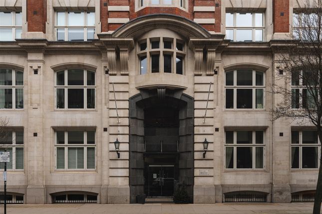 1-bed flat on Apartment 27, Sterling Mansions, Leman Street, London, £550,000