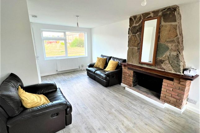 Thumbnail Property to rent in Dahlia Walk, Colchester