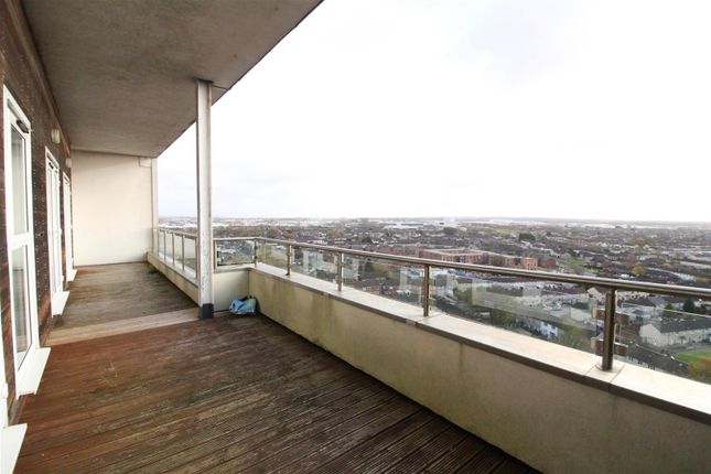 2-bed flat on 76, Willow Rise, Kirkby, £9,500