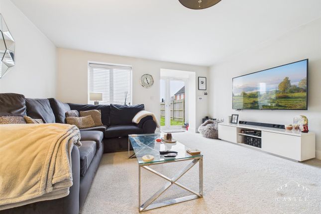 2, Windsor Gardens, Croft photo 2