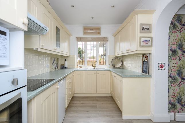 15, Moorhayes Drive photo 4