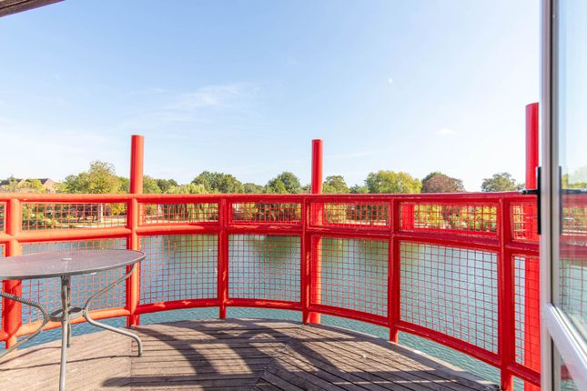 Caversham Wharf, Reading photo 3