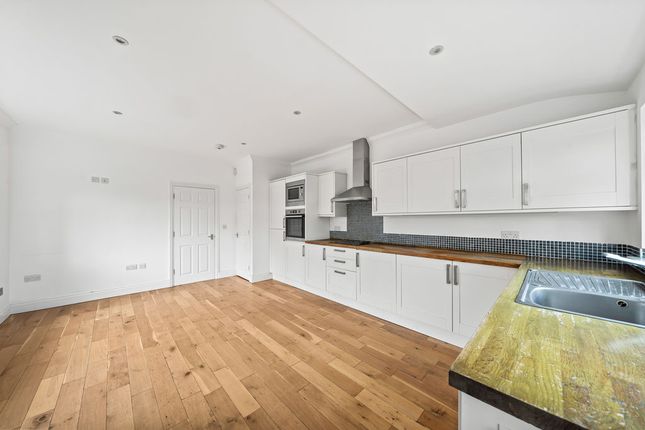 11, Staplehurst Road, Carshalton photo 5