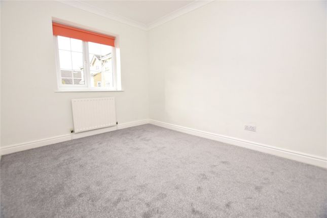 12, Oakdene Vale, West Yorkshire photo 4
