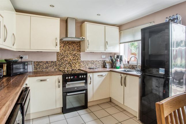 22, Glenfield Crescent, Derby photo 3