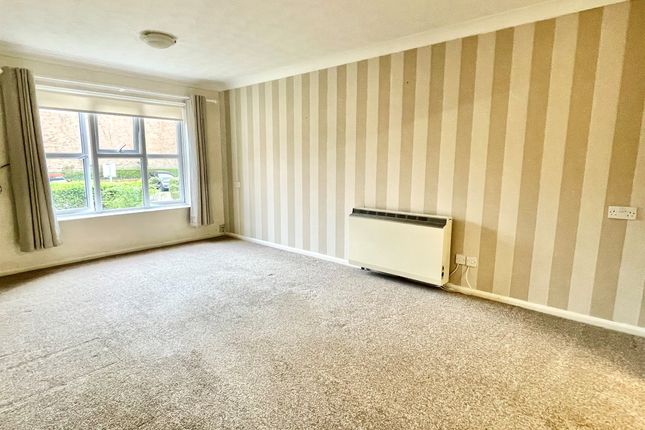 Flat 120, Audley Court, Audley Road, Saffron Walden photo 2