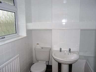 24 Tudor House, South Lynn Crescent, Bracknell photo 4