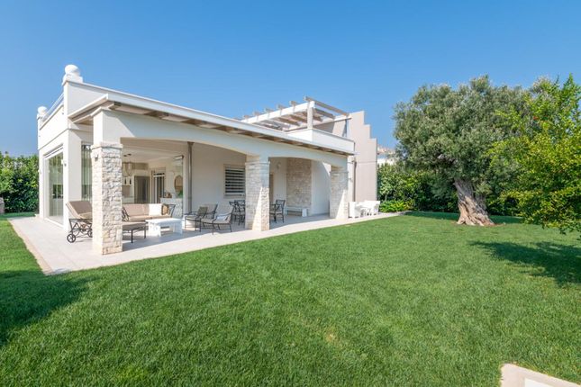 Villa for sale in Monopoli, Bari, Puglia, Italy, Losciale, Monopoli, Bari, Puglia, Italy