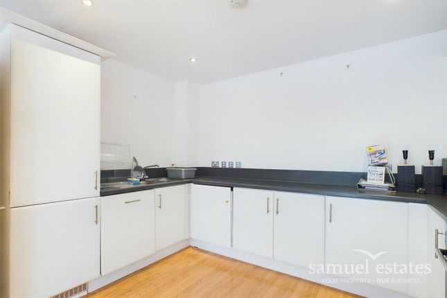 26, Prospect House, Chapter Way, London photo 4