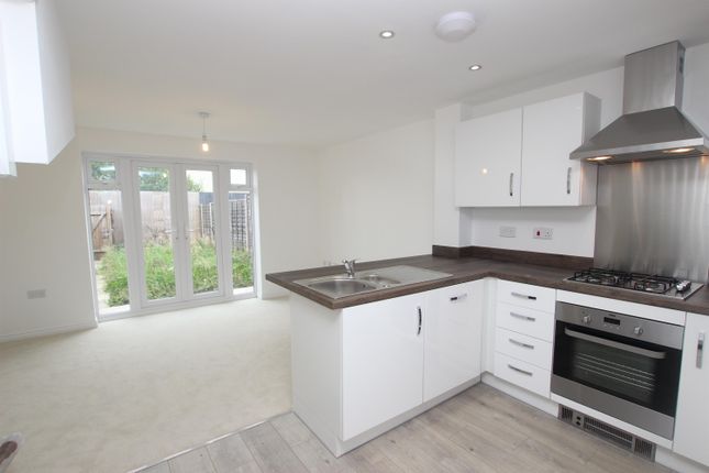 2 bed town house to rent in Kentfield Drive, Bolton BL1