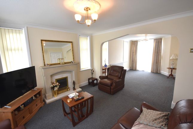 87, Momus Boulevard, Coventry photo 4